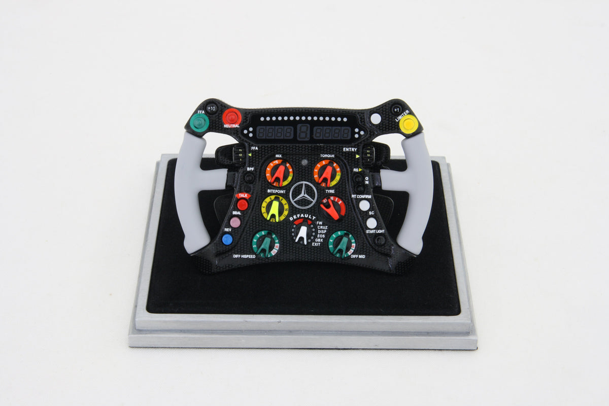 Volante del Mercedes MGP W01 (2010)