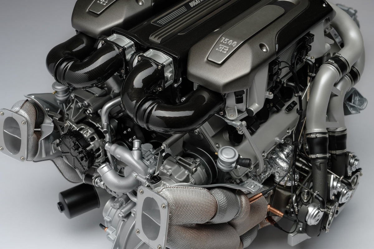 BUGATTI Chiron 8.0L W16 Engine and Gearbox (2016)