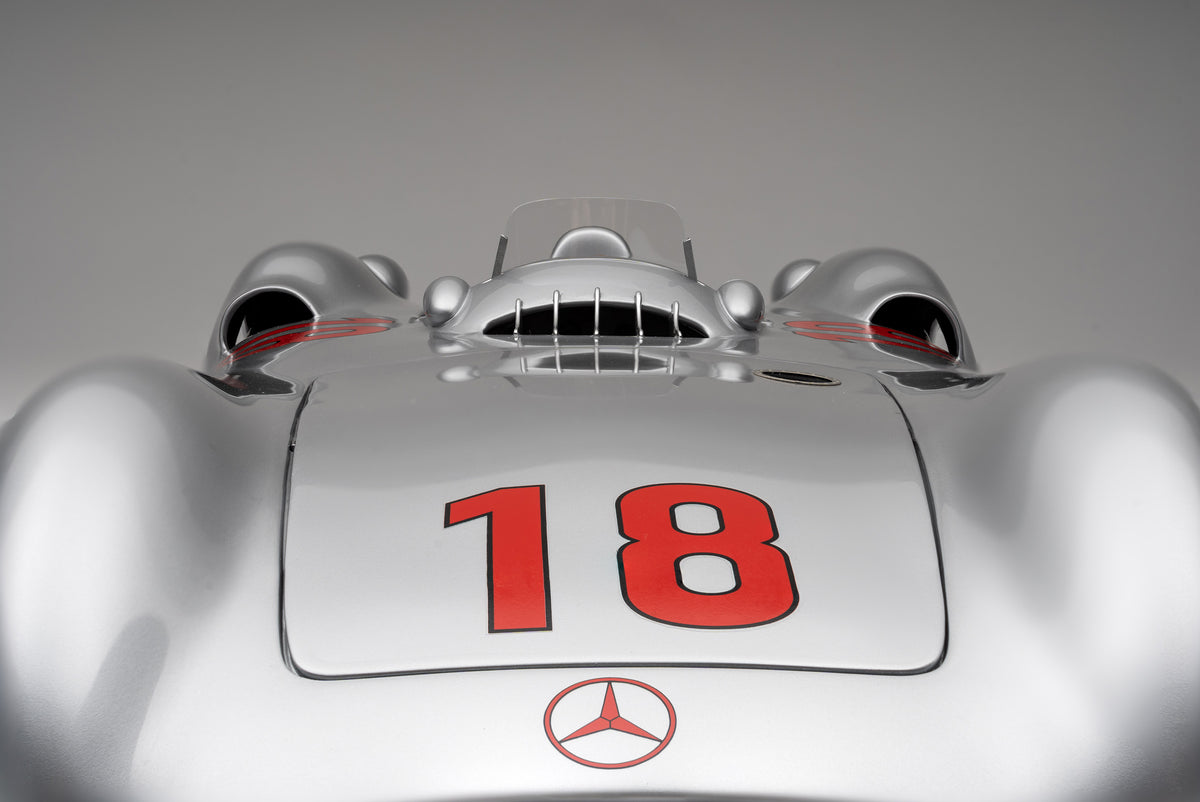 Mercedes-Benz W196 Streamliner - 1954 French Grand Prix Winner - Juan Manuel Fangio - 1:8 scale