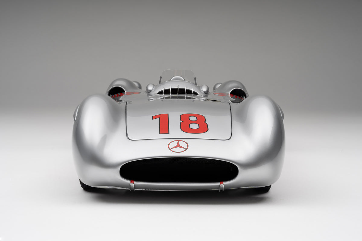 Mercedes-Benz W196 Streamliner - 1954 French Grand Prix Winner - Juan Manuel Fangio - 1:8 scale