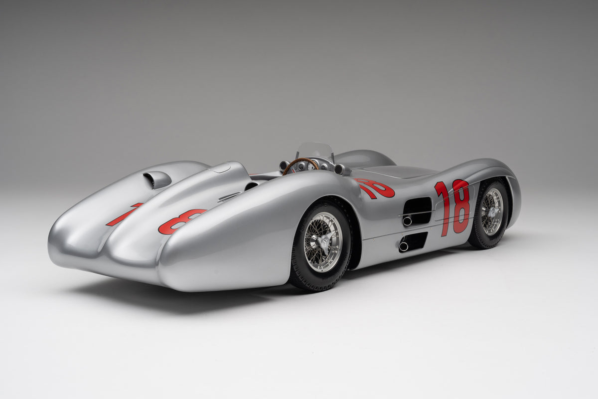 Mercedes-Benz W196 Streamliner - 1954 French Grand Prix Winner - Juan Manuel Fangio - 1:8 scale
