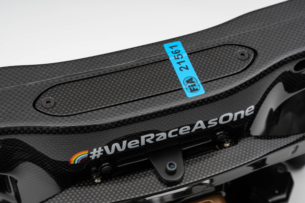 Volant Mercedes-AMG F1 W11 EQ Performance (2020) - Lewis Hamilton