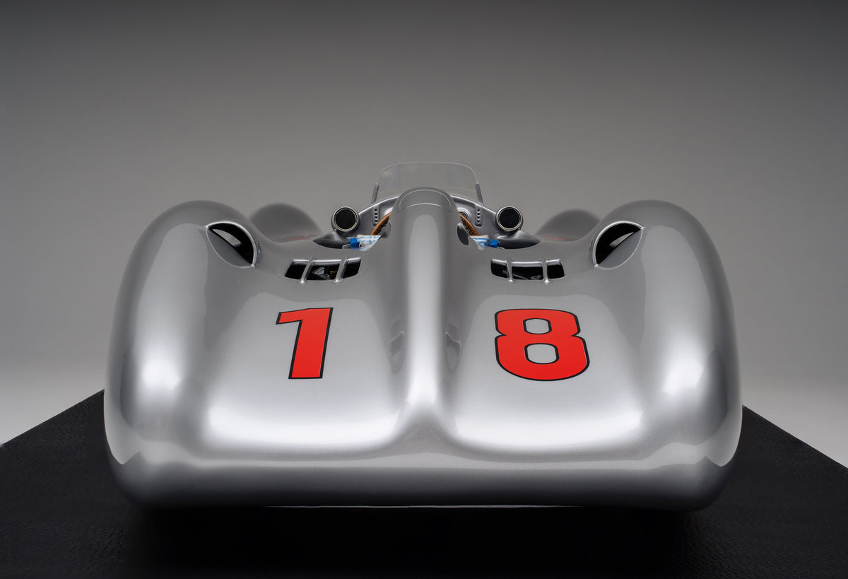 Mercedes-Benz W196 Streamliner - 1954 French Grand Prix Winner - Juan Manuel Fangio - 1:8 scale