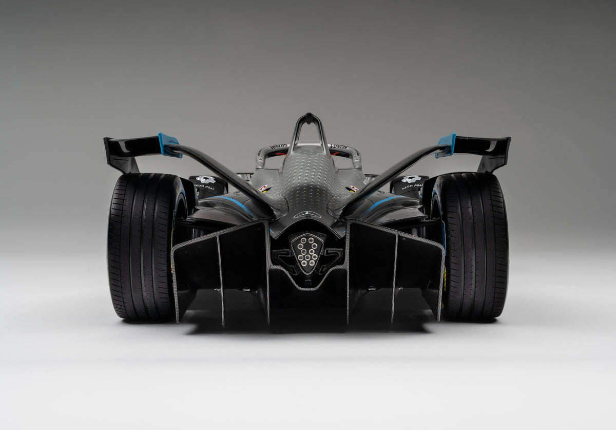 Mercedes-Benz EQ Silver Arrow 01 (2019) - Gen2 Season 6 - Stoffel Vandoorne - 1:8 scale