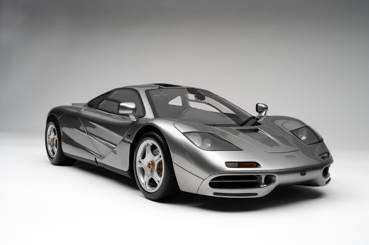 McLaren F1 (1992) - Magnesium Sliver - 1:8 scale