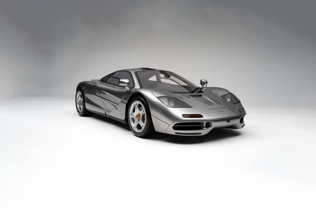 McLaren F1 (1992) - Magnesium Sliver - 1:8 scale