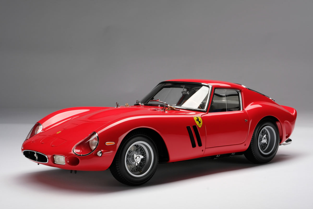 Ferrari 250 GTO - Road Specification (1962) - 1:8 scale