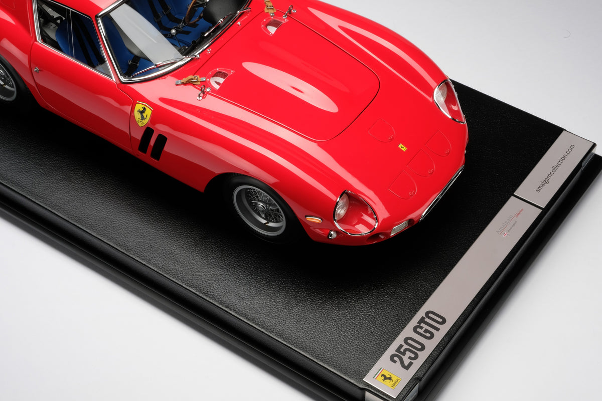 Ferrari 250 GTO - Road Specification (1962) - 1:8 scale