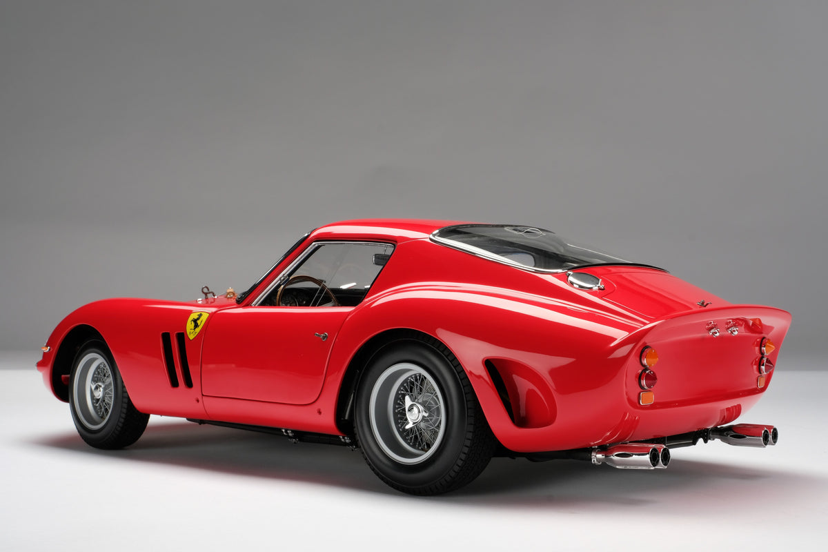 Ferrari 250 GTO - Road Specification (1962) - 1:8 scale