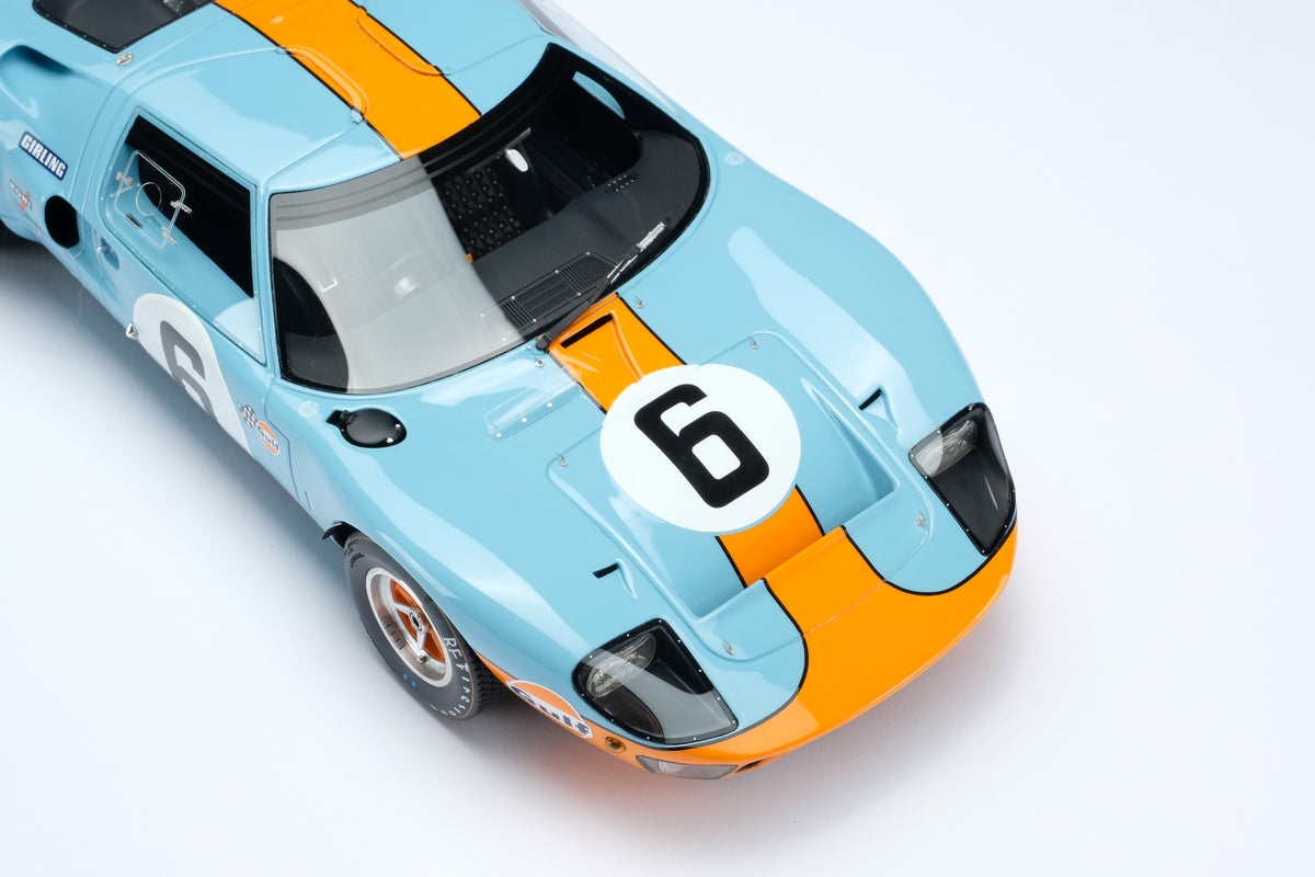 Ford GT40 at 1:18 scale