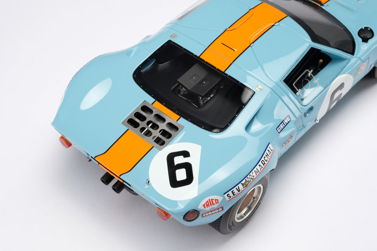 Ford GT40 at 1:18 scale
