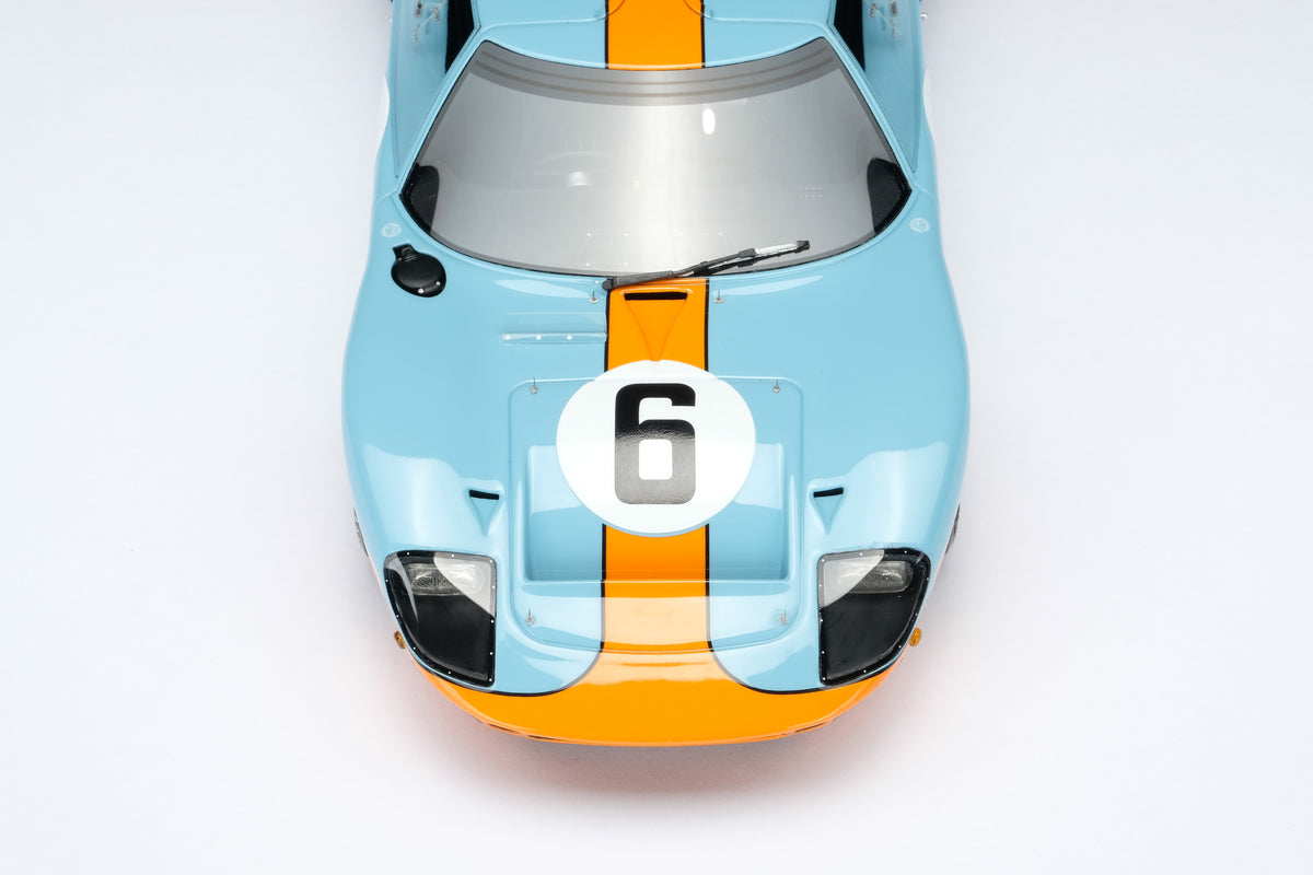 Ford GT40 at 1:18 scale