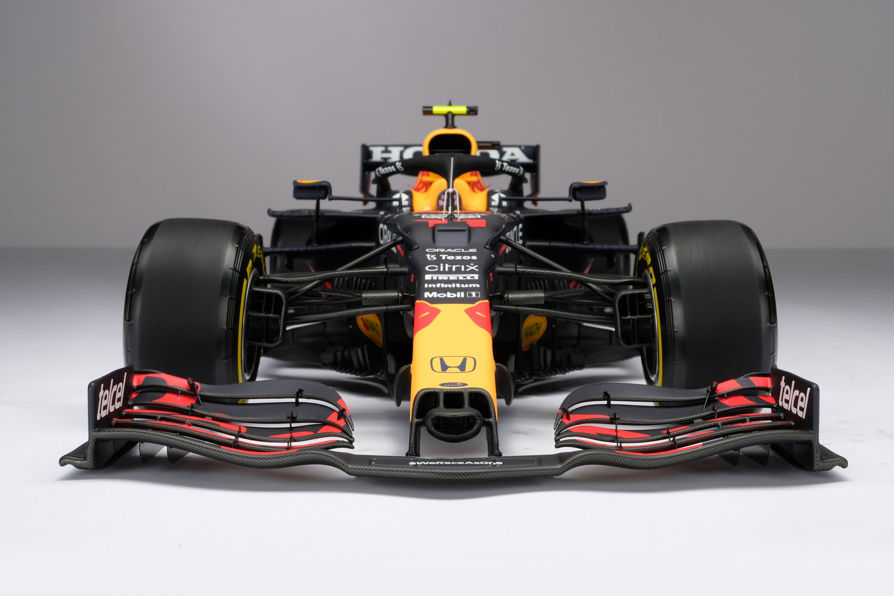 Red Bull Racing Honda RB16B - 2021 Abu Dhabi Grand Prix - Sergio