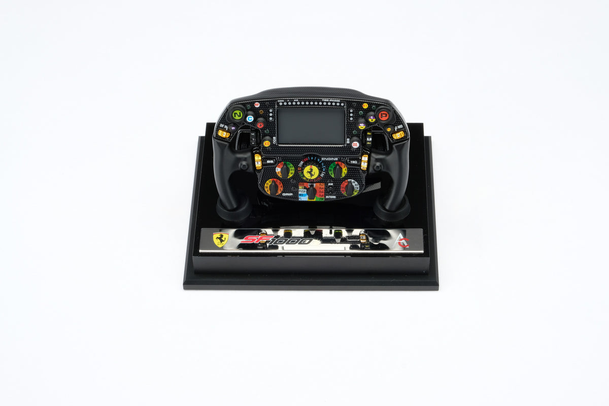 Volant de la Ferrari SF1000 (2020)
