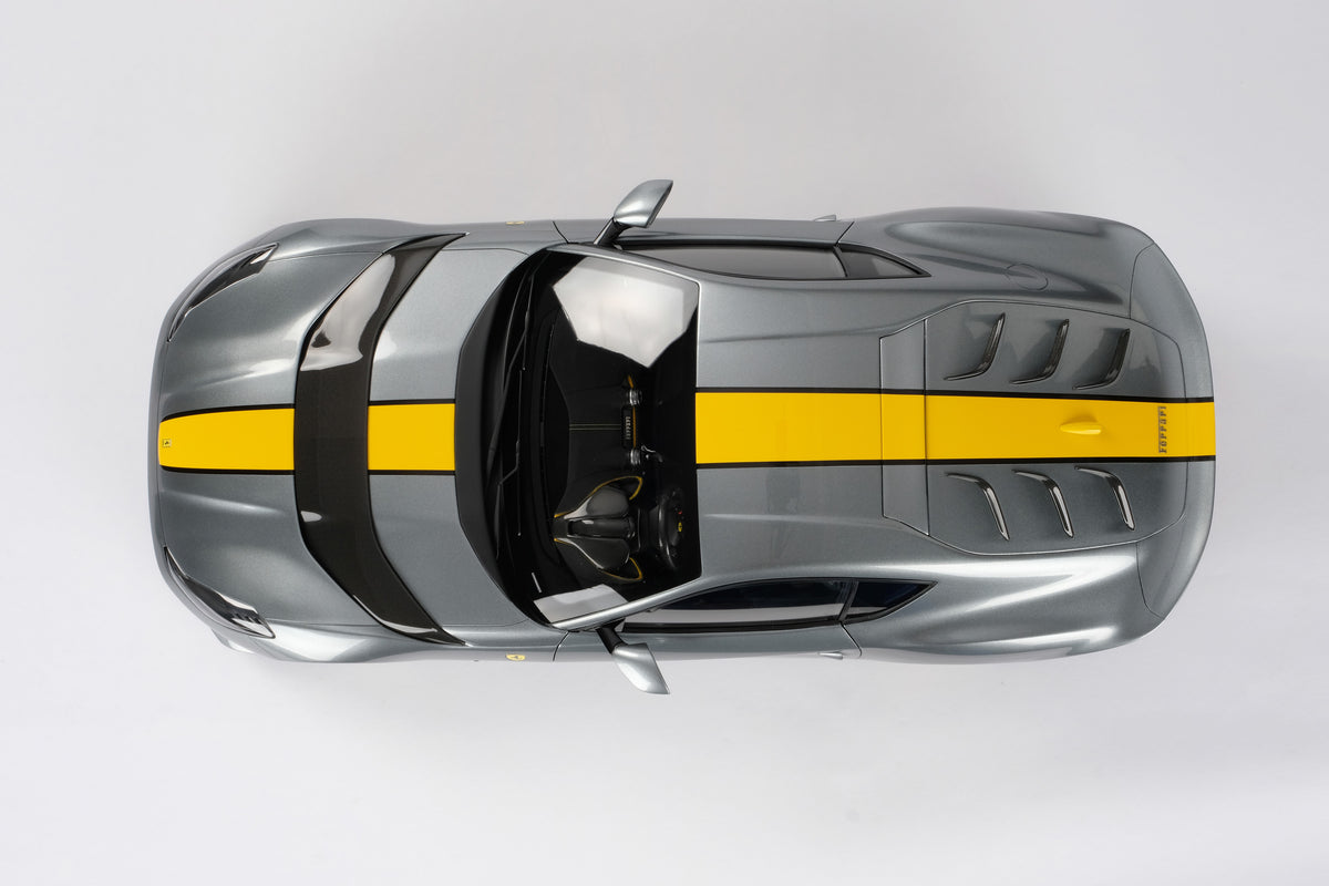 Ferrari 812 Competizione - Limited Edition model at 1:8 scale