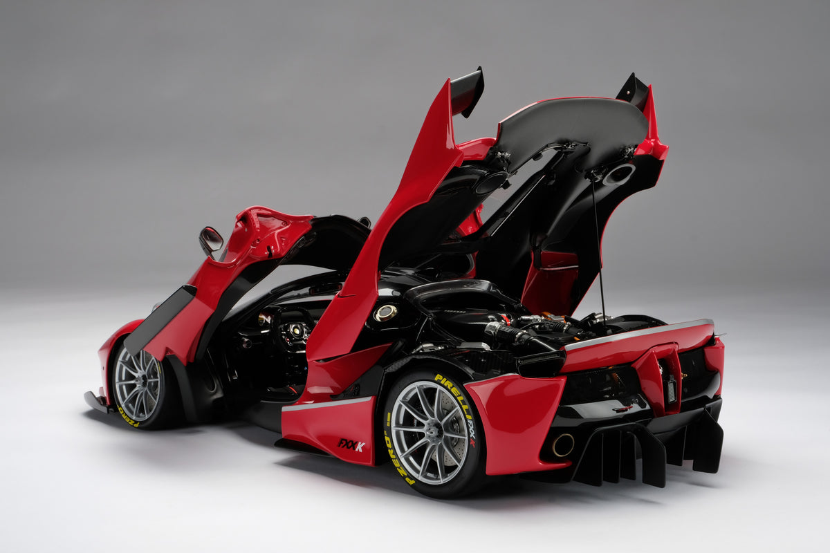Ferrari FXX K (2014) - Escala 1:8