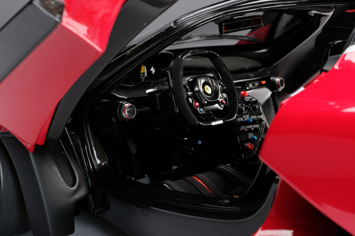 Ferrari FXX K (2014) - Escala 1:8