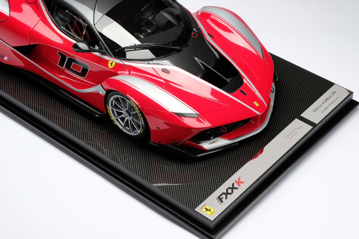 Ferrari FXX K (2014) - Escala 1:8