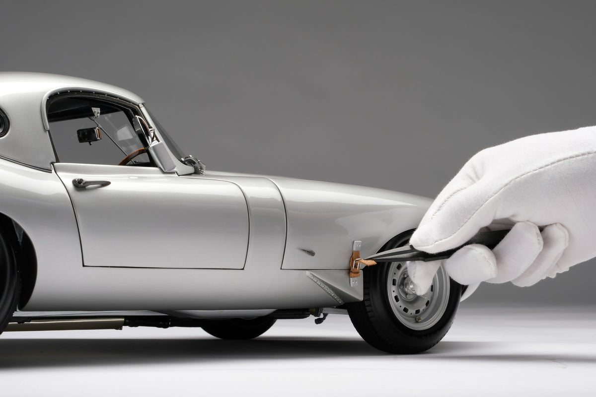 Jaguar Lightweight E-type (LWE) - "Car Zero" (2014) - 1:8 scale