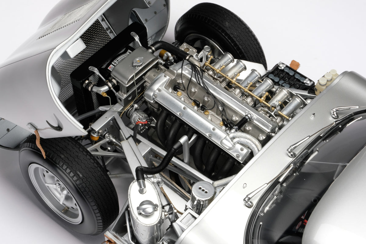 Jaguar Lightweight E-type (LWE) - "Car Zero" (2014) - 1:8 scale