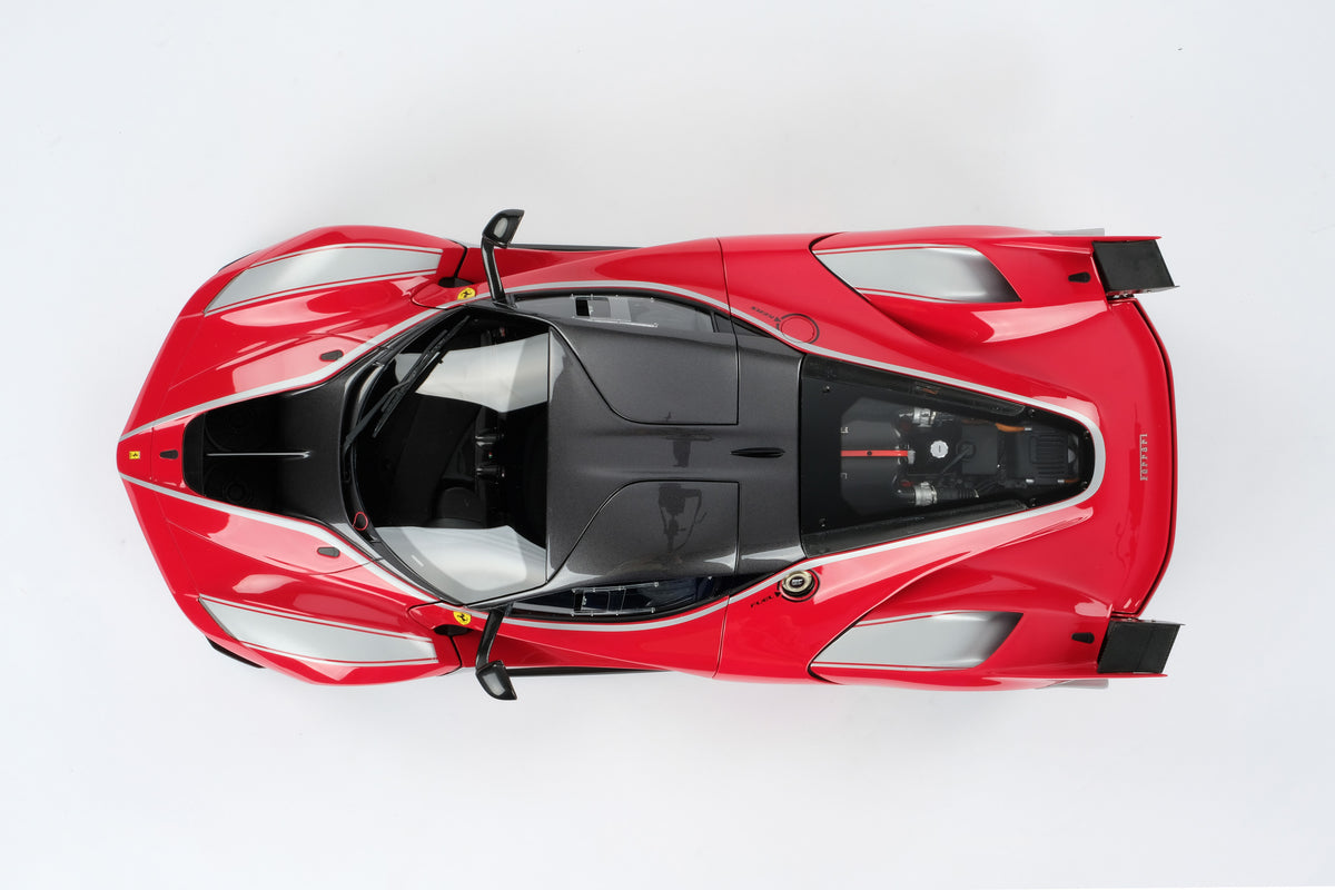 Ferrari FXX K (2014) - Escala 1:8