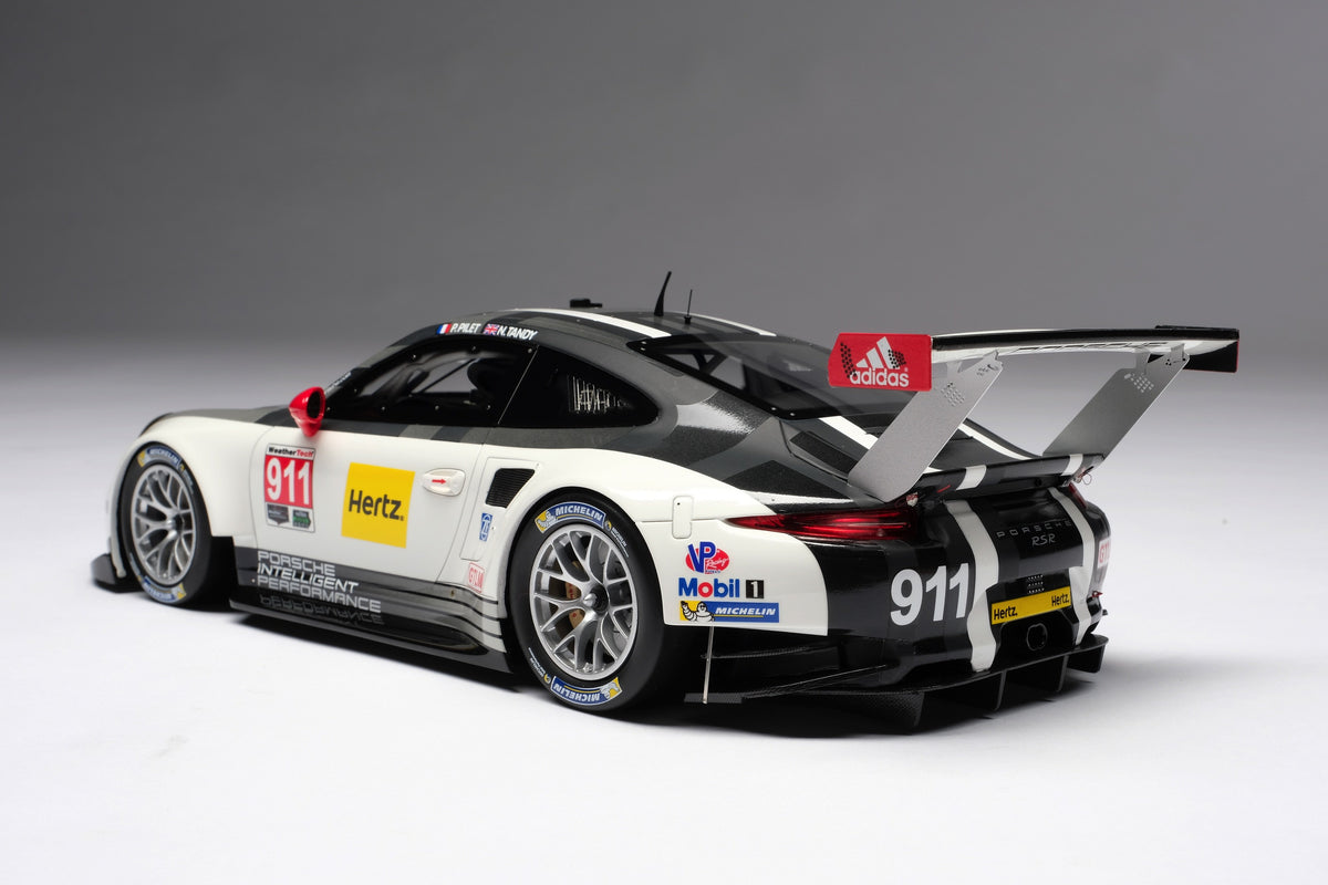 ポルシェ 911 RSR (2016)