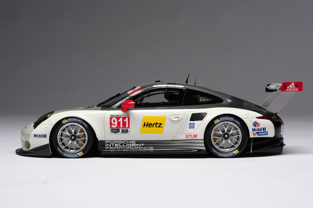ポルシェ 911 RSR (2016)