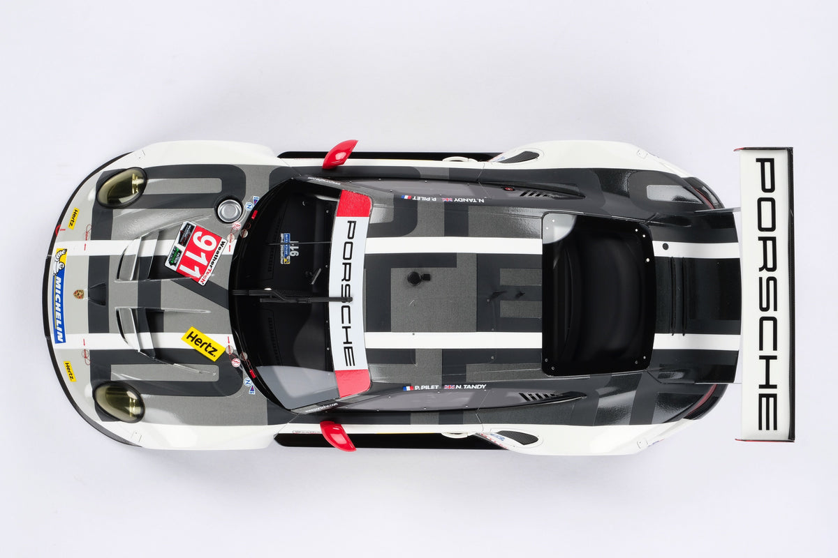ポルシェ 911 RSR (2016)