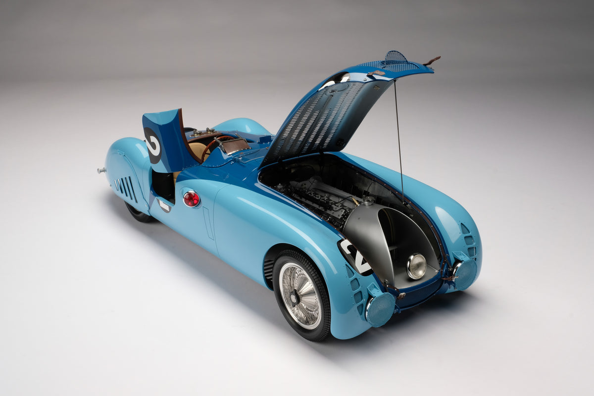 BUGATTI Type 57G "Tank" - 1937 Le Mans Winner - 1:8 scale