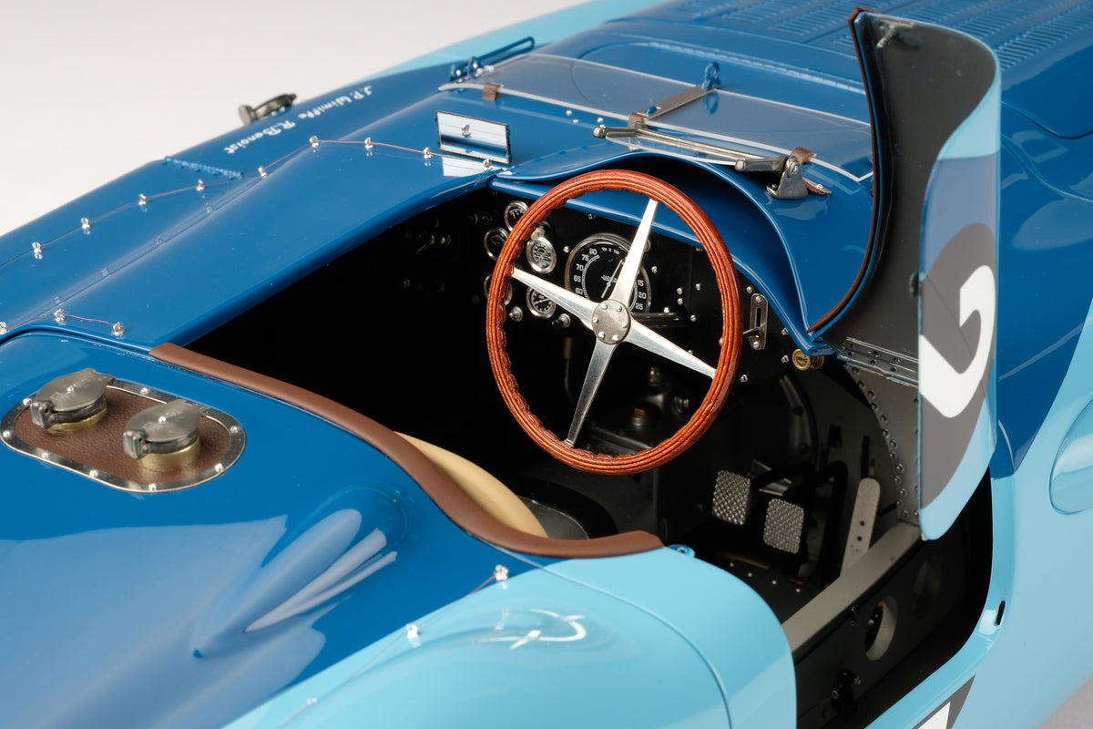 BUGATTI Type 57G "Tank" - 1937 Le Mans Winner - 1:8 scale