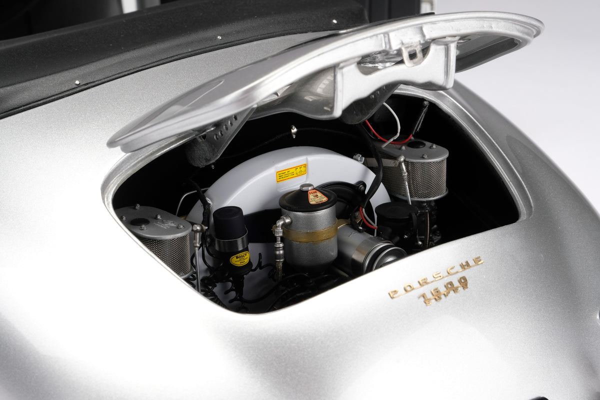 Porsche 356 A Speedster (1955) - Argent métallisé - Échelle 1:8