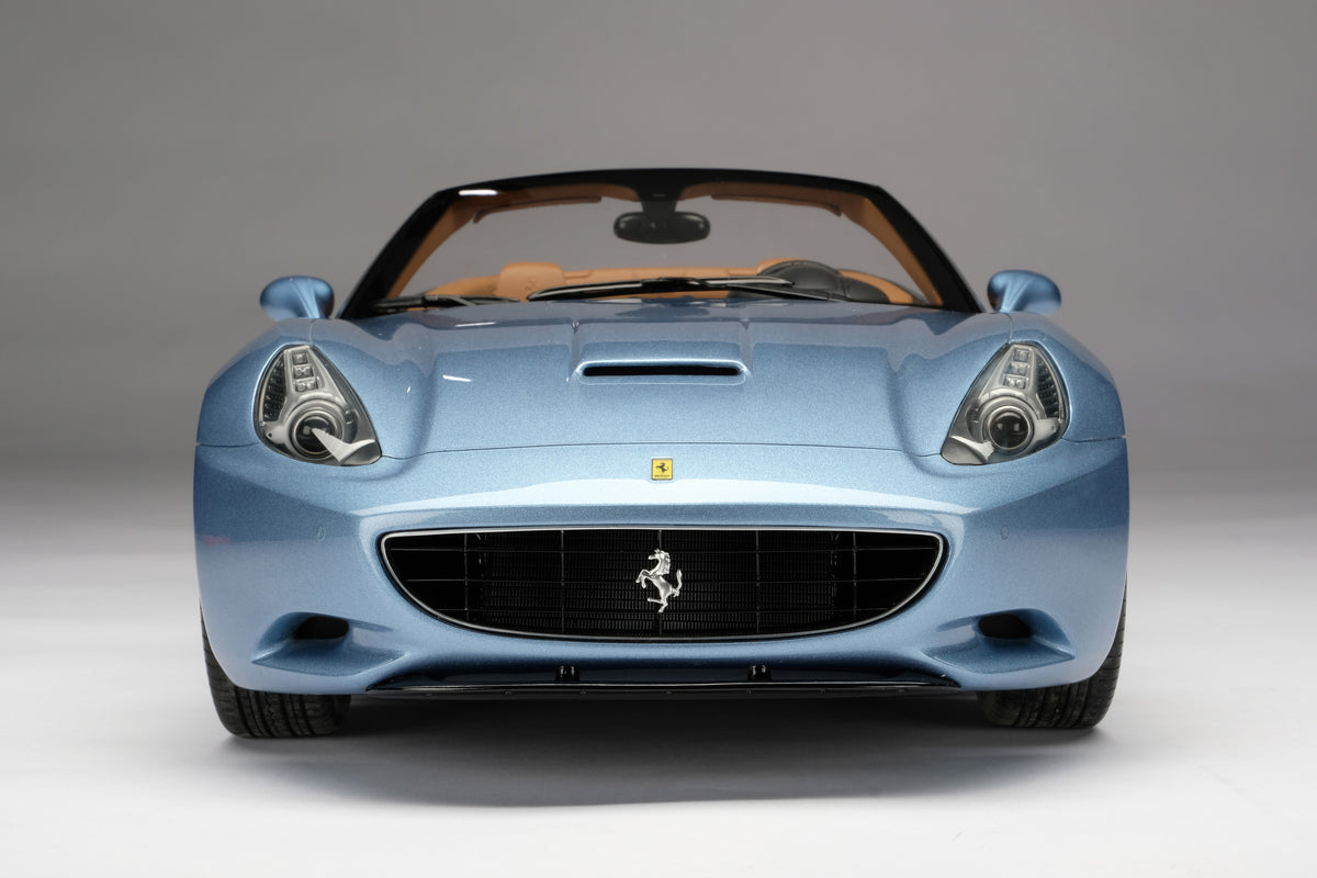 Ferrari California (2008) - Blue - 1:8 scale
