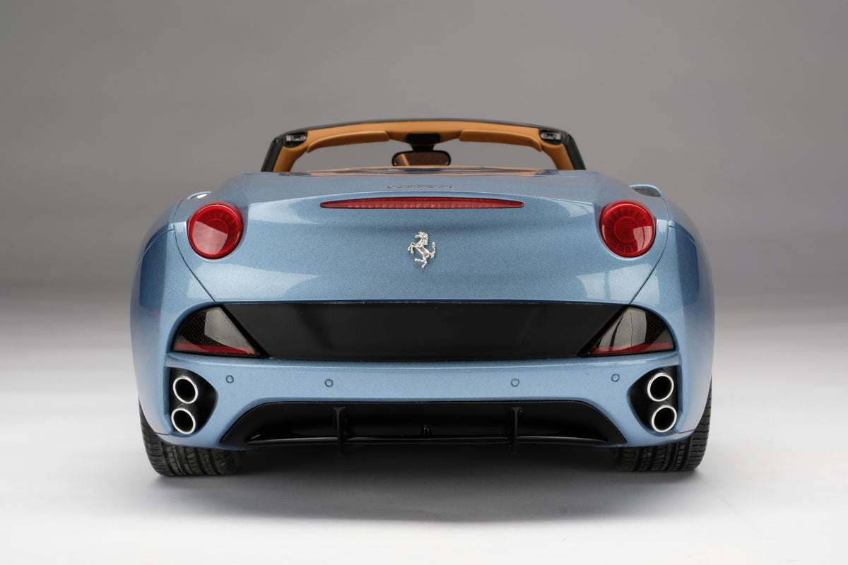 Ferrari California (2008) - Blue - 1:8 scale