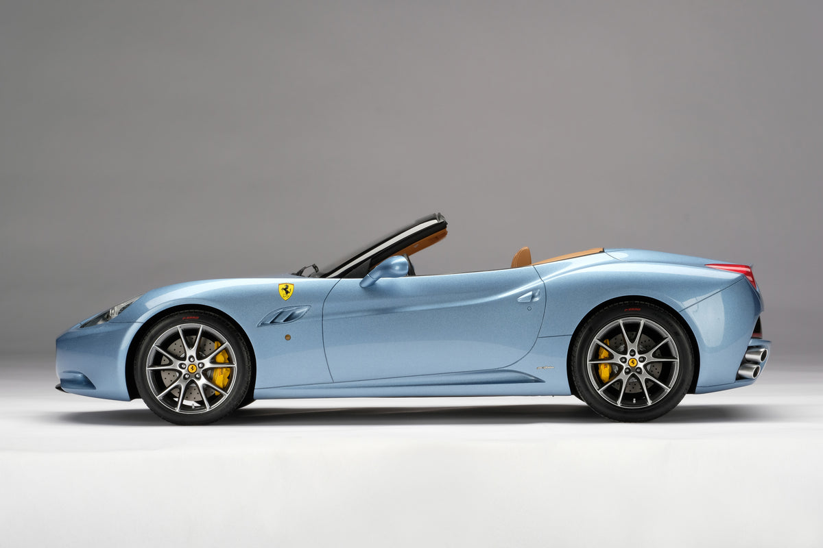 Ferrari California (2008) - Blue - 1:8 scale