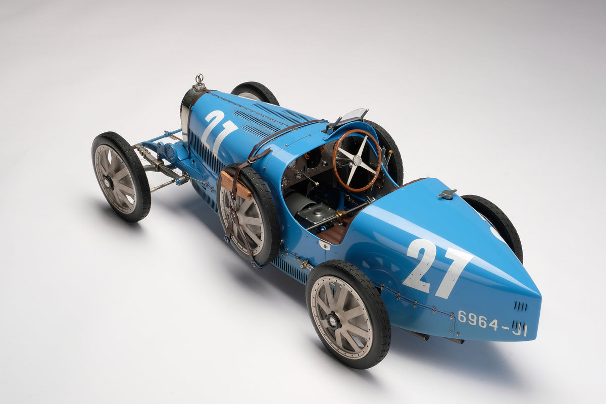 BUGATTI Type 35T - 1926 Targa Florio Winner - Patinated - 1:8 scale