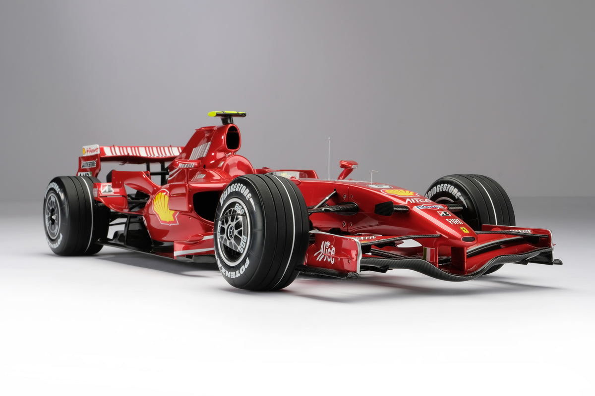 Ferrari F2007 - 2007 Brazilian Grand Prix Winner - Kimi Räikkönen - 1:8 scale model