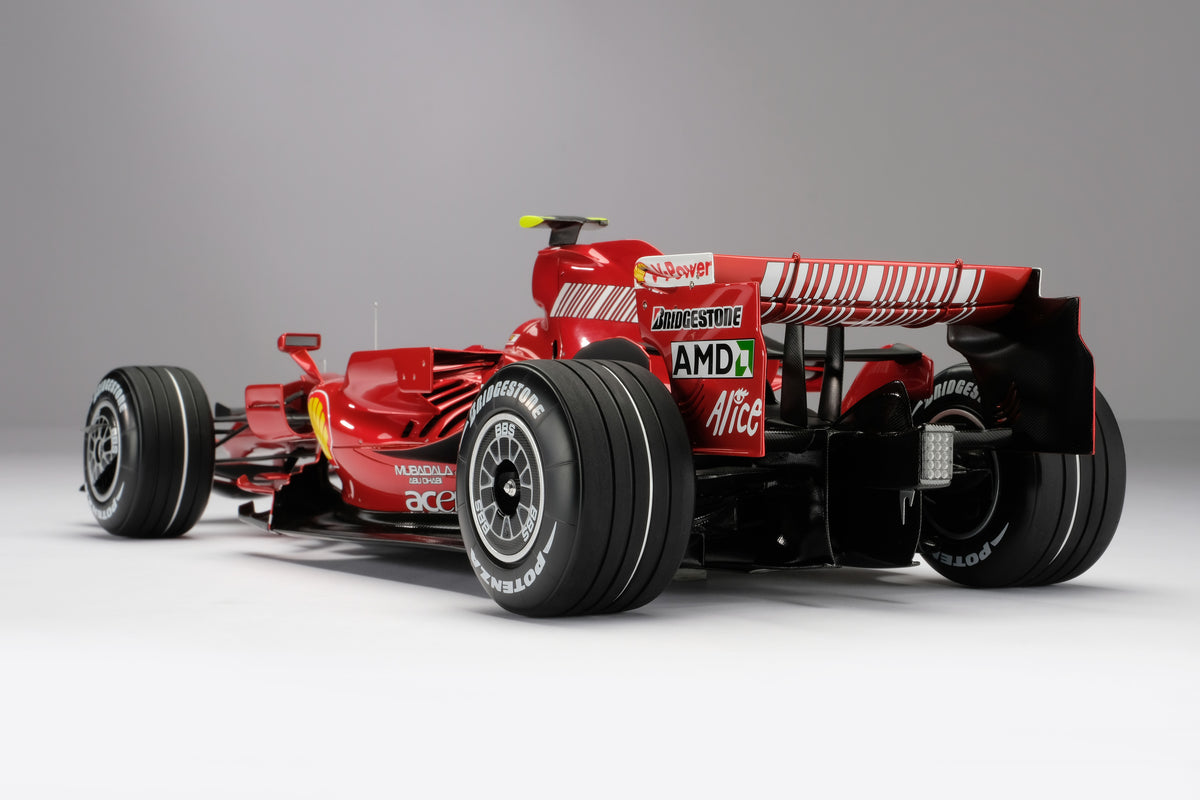 Ferrari F2007 - 2007 Brazilian Grand Prix Winner - Kimi Räikkönen - 1:8 scale model