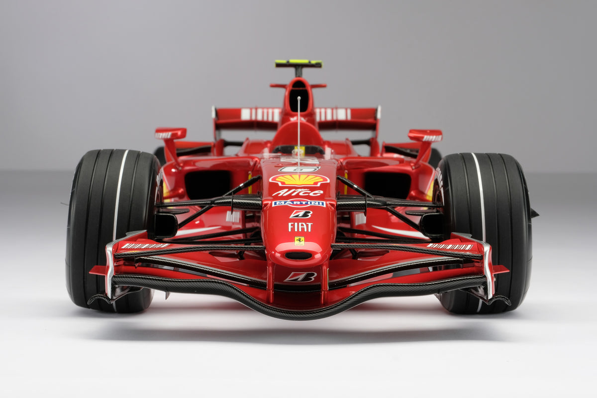 Ferrari F2007 - 2007 Brazilian Grand Prix Winner - Kimi Räikkönen - 1:8 scale model