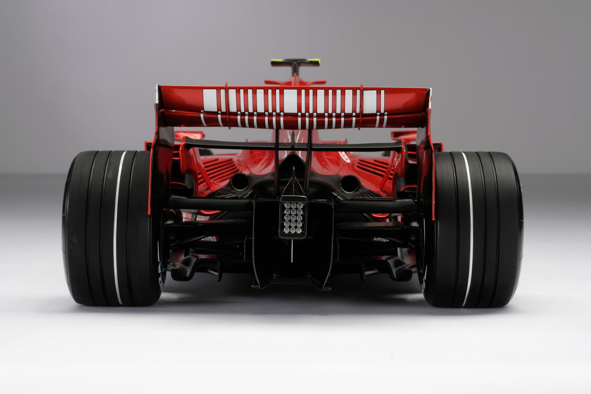 Ferrari F2007 - 2007 Brazilian Grand Prix Winner - Kimi Räikkönen - 1:8 scale model