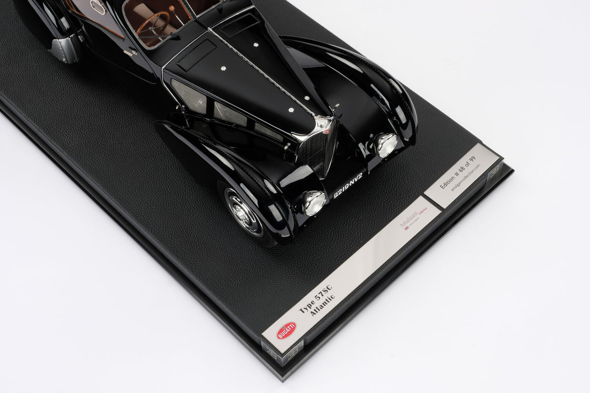 BUGATTI Typ 57SC Atlantic - „La Voiture Noire“ (1936) - Maßstab 1:8