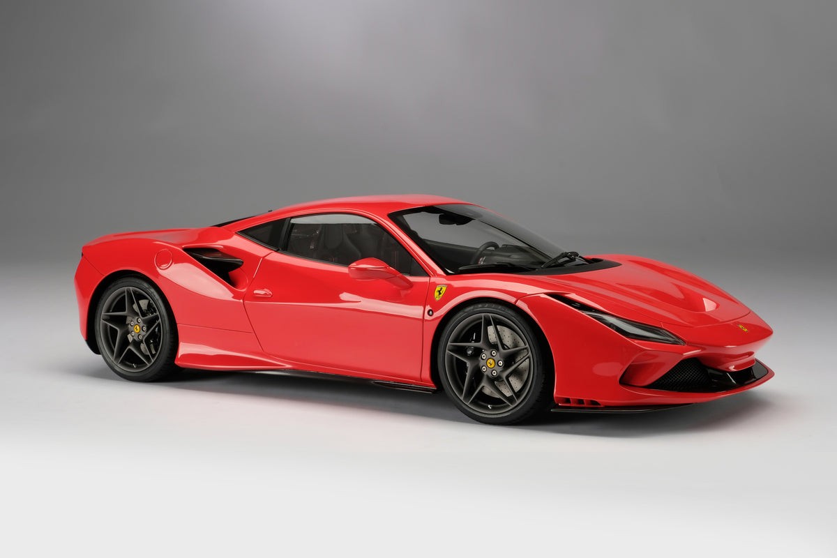 Ferrari F8 Tributo (2019) - Escala 1:8