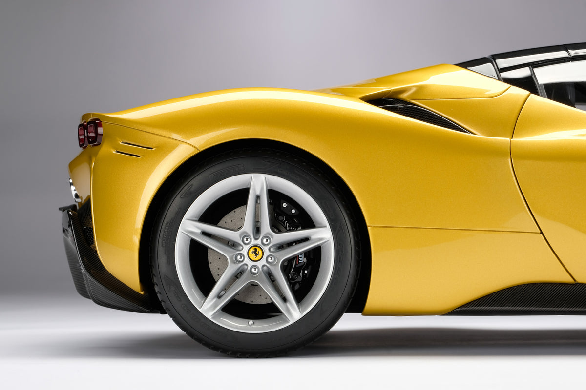 Ferrari SF90 Spider (2020) - Échelle 1:8