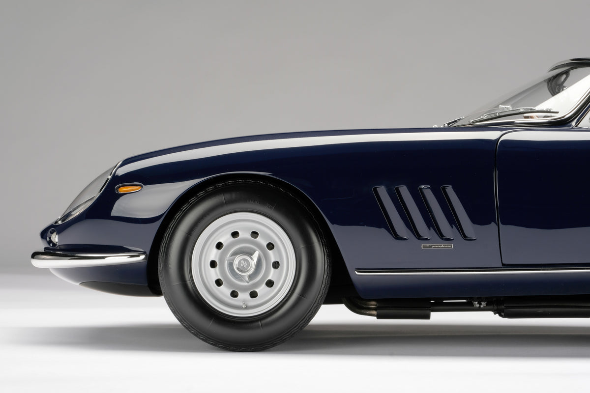 Ferrari 275 GTB/4S NART Spider (1967) - Bleu Écosse