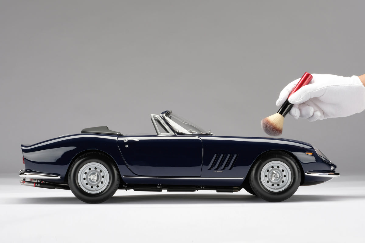 Ferrari 275 GTB/4S NART Spider (1967) - Bleu Écosse