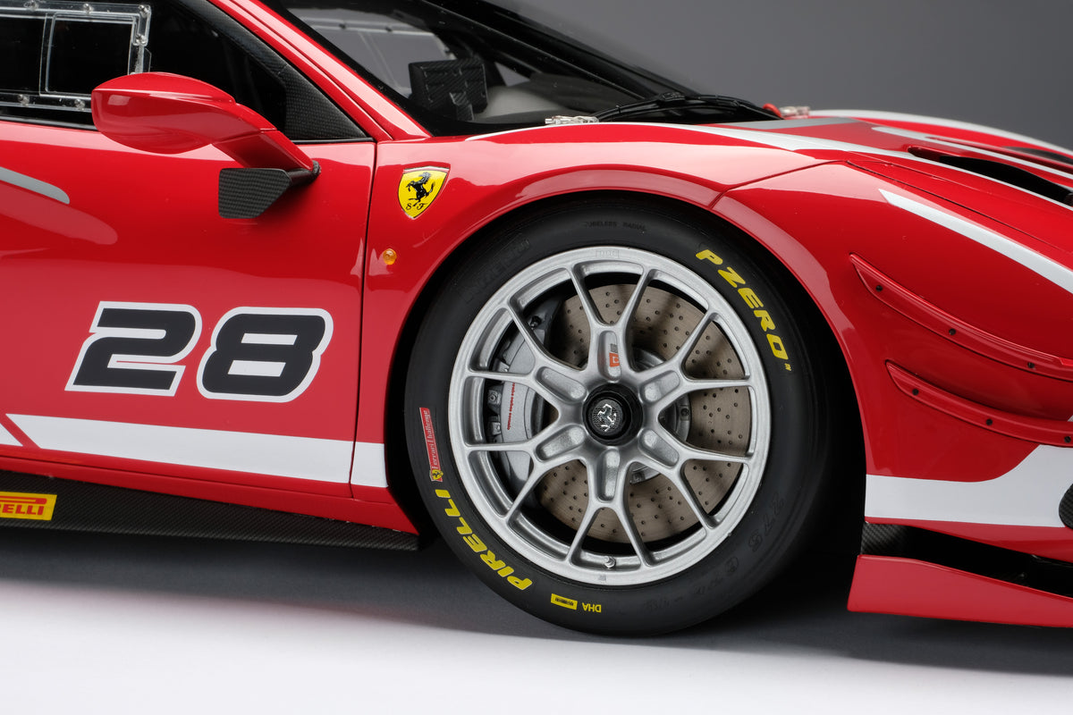 Ferrari 488 Challenge Evo - Spezifikationen zur Markteinführung 2019 - Maßstab 1:8