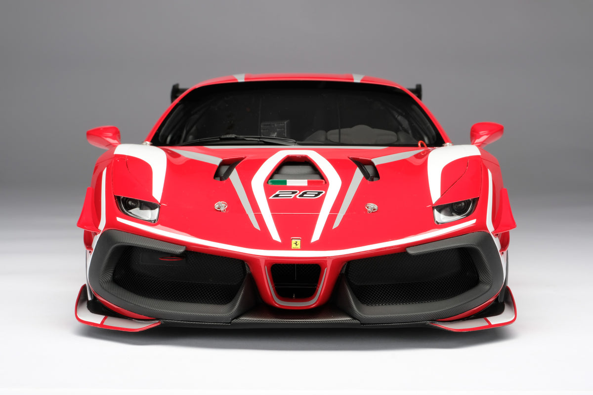 Ferrari 488 Challenge Evo - Spezifikationen zur Markteinführung 2019 - Maßstab 1:8