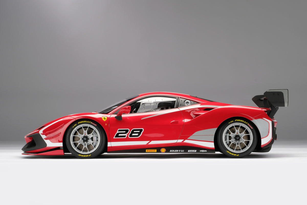 Ferrari 488 Challenge Evo - Spezifikationen zur Markteinführung 2019 - Maßstab 1:8