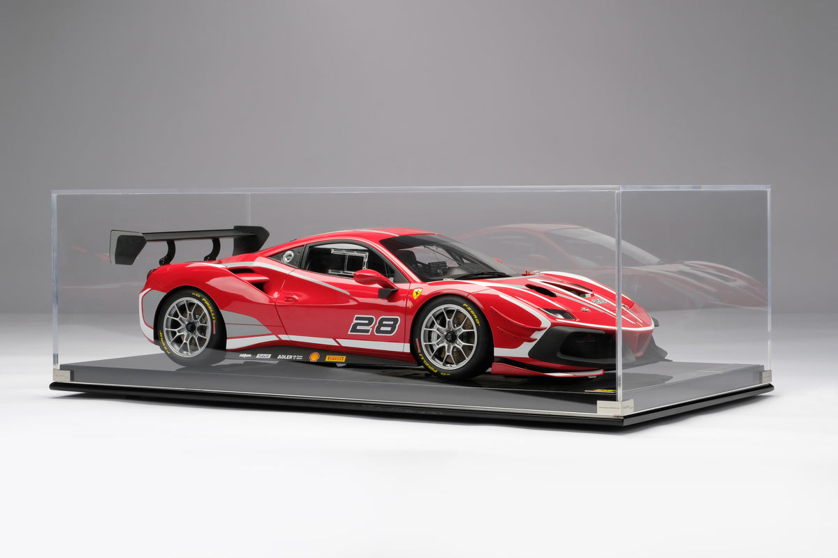 Ferrari 488 Challenge Evo - Spezifikationen zur Markteinführung 2019 - Maßstab 1:8