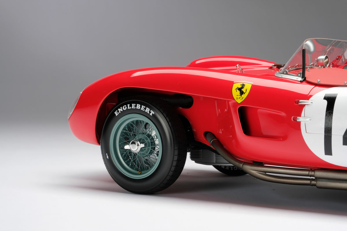 Ferrari 250 TR - Vainqueur des 12 Heures de Sebring 1958 - Échelle 1:8