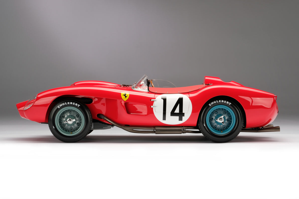 Ferrari 250 TR - Vainqueur des 12 Heures de Sebring 1958 - Échelle 1:8